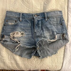 BDG Urban Outfitters Denim low rise boyfriend short